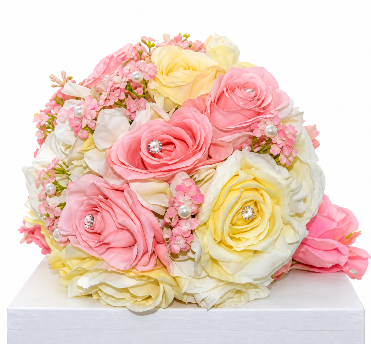 BF-1050- PEARLS AND PETAL BOUQUET